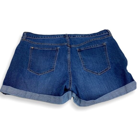 Old Navy The Drew Cuffed Short size 16 - Picture 2 of 5